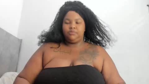 Snapshot of dahianajoss chatting on 12/30/24, 11:04 Ebony Sex Dahian online show from 12/30/24, 11:04