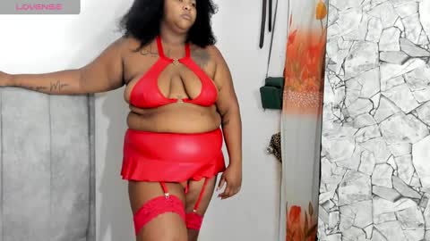 Snapshot of dahianajoss chatting on 01/17/25, 08:00 Ebony Sex Dahian online show from 01/17/25, 08:00