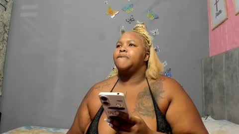 Snapshot of dahianajoss chatting on 02/05/25, 09:40 Ebony Sex Dahian online show from 02/05/25, 09:40