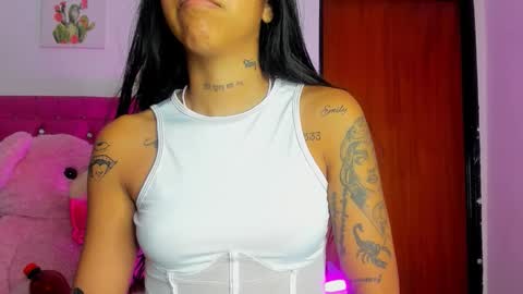    online show from 12/04/25, 08:45