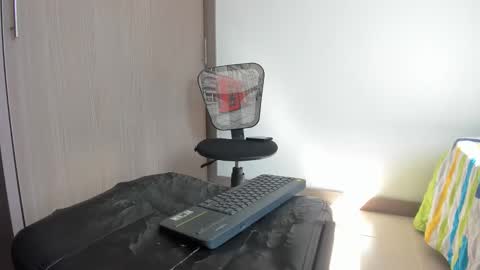 Snapshot of dahianna_27 chatting on 01/13/25, 02:32 dahianna_27 online show from 01/13/25, 02:32