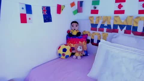 Snapshot of dahliacielo chatting on 06/21/26, 01:03 Dahlia Cielo online show from 06/21/26, 01:03