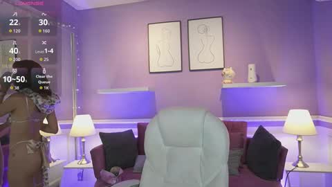 Dahlia Grey online show from 11/04/25, 11:42