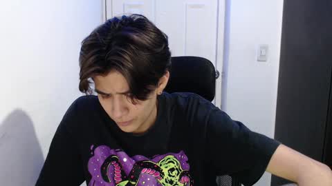 Snapshot of dahliarios chatting on 01/15/25, 02:27 lorena online show from 01/15/25, 02:27