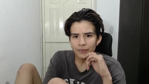 Snapshot of dahliarios chatting on 01/18/25, 04:48 lorena online show from 01/18/25, 04:48