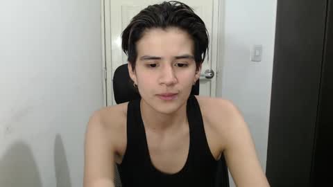 Snapshot of dahliarios chatting on 01/19/25, 04:12 lorena online show from 01/19/25, 04:12