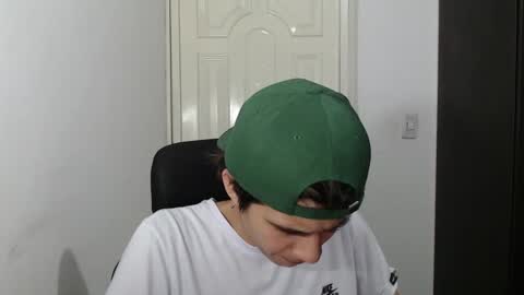 Snapshot of dahliarios chatting on 01/24/25, 03:32 lorena online show from 01/24/25, 03:32