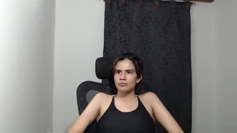 Snapshot of dahliarios chatting on 03/07/25, 01:53 lorena online show from 03/07/25, 01:53