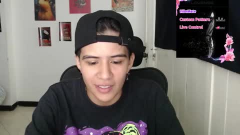 Snapshot of dahliarios chatting on 11/18/25, 09:52 lorena online show from 11/18/25, 09:52