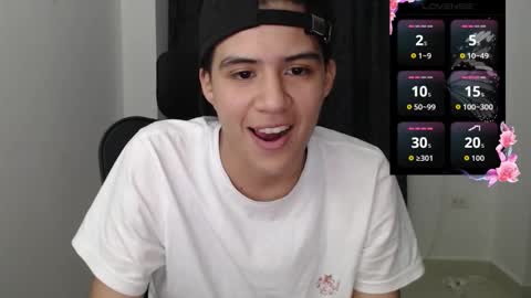 Snapshot of dahliarios chatting on 12/20/25, 11:34 lorena online show from 12/20/25, 11:34