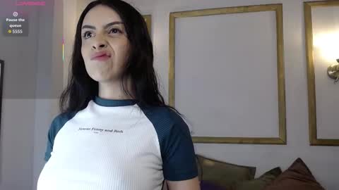 Dahlia online show from 11/18/25, 11:14