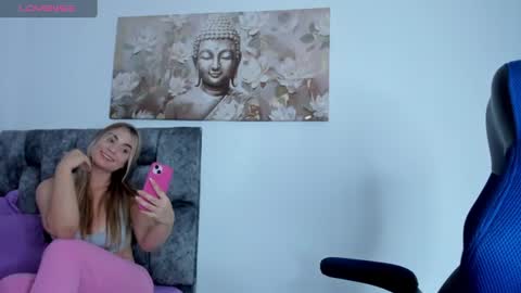 Snapshot of dahnna_squirt chatting on 06/30/26, 03:29 Dahana online show from 06/30/26, 03:29