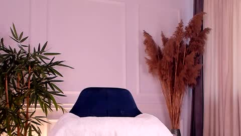 Snapshot of dahraveyne chatting on 04/07/26, 09:32 Deea online show from 04/07/26, 09:32