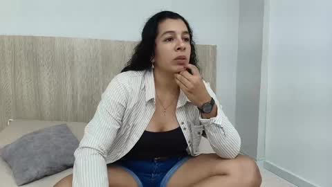 Daia Vega online show from 04/17/26, 07:06