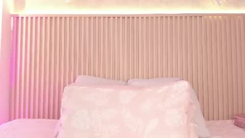 Snapshot of daiana_curly chatting on 06/23/26, 08:40 Daiana online show from 06/23/26, 08:40
