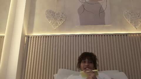 Snapshot of daiana_curly chatting on 06/24/26, 07:02 Daiana online show from 06/24/26, 07:02