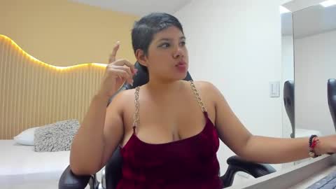 Snapshot of daiana_pons chatting on 04/28/26, 12:10 DAIANA online show from 04/28/26, 12:10