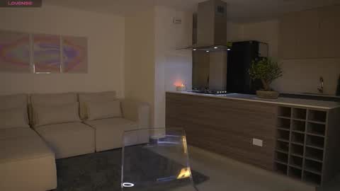 Snapshot of daihanwatson_ chatting on 01/09/26, 02:36 Dai independent online show from 01/09/26, 02:36