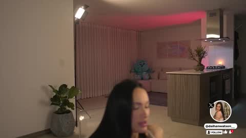 Snapshot of daihanwatson_ chatting on 02/14/26, 02:19 Dai independent online show from 02/14/26, 02:19