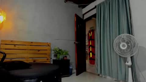 daiisy_kiss online show from 10/07/25, 02:31