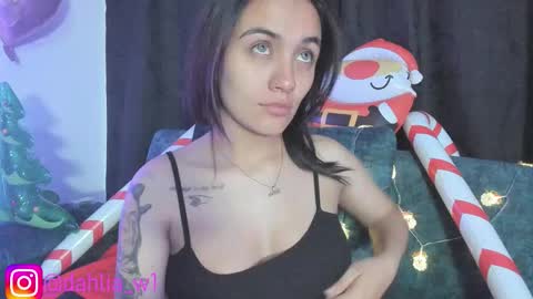 daila_ online show from 12/05/25, 01:36