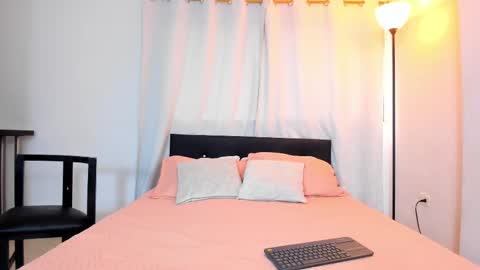 Snapshot of dailasmith chatting on 02/25/25, 03:49 Daila Smith  online show from 02/25/25, 03:49