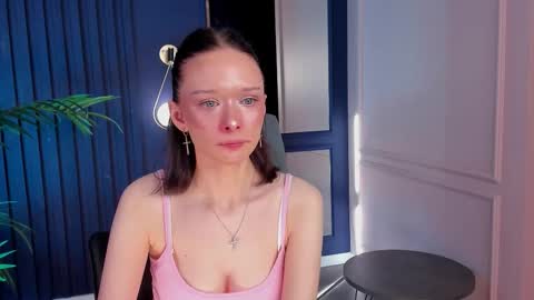 daily_glam online show from 09/19/25, 01:12