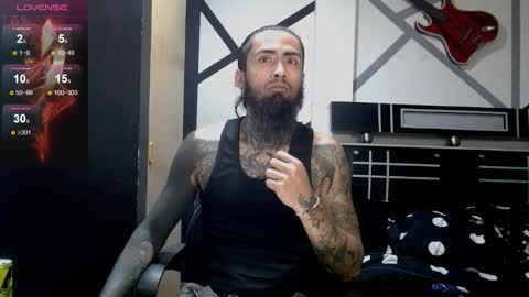 Snapshot of daimon_rock01 chatting on 03/27/26, 01:55 felipe online show from 03/27/26, 01:55