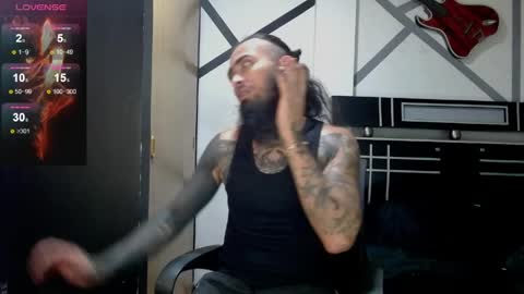 Snapshot of daimon_rock01 chatting on 04/21/26, 03:57 felipe online show from 04/21/26, 03:57