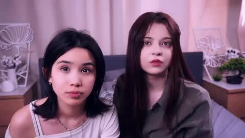 Snapshot of dainalargena chatting on 05/10/26, 07:35 Aoi and Lily best friends online show from 05/10/26, 07:35