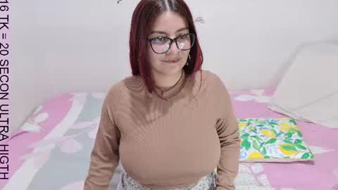 Snapshot of dainalyn chatting on 07/20/26, 10:34 Daina online show from 07/20/26, 10:34
