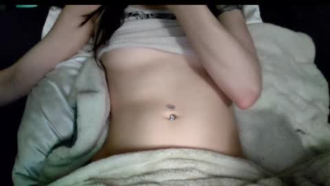 Snapshot of daintydarlingxoxo chatting on 02/22/25, 01:44 DaintyDarling online show from 02/22/25, 01:44