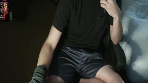 Snapshot of daintydusk1 chatting on 04/06/26, 10:11 daintydusk1 online show from 04/06/26, 10:11