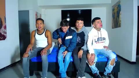 Snapshot of daiquirie chatting on 09/13/25, 12:05 daiquirie online show from 09/13/25, 12:05