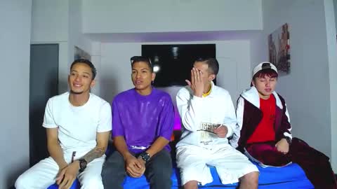 Snapshot of daiquirie chatting on 10/12/25, 11:42 daiquirie online show from 10/12/25, 11:42