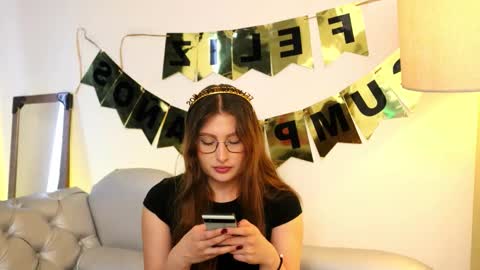 Snapshot of daisha_riley chatting on 10/11/25, 02:37 Lauren            online show from 10/11/25, 02:37