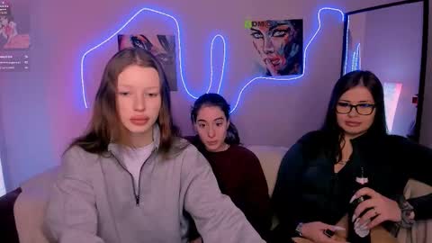 daisy online show from 02/03/26, 08:25