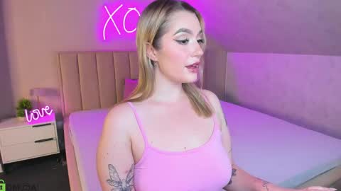 Snapshot of daisy_beckerr chatting on 06/03/26, 09:34 Viickie online show from 06/03/26, 09:34