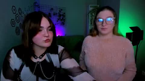 Little Di online show from 10/12/25, 07:57