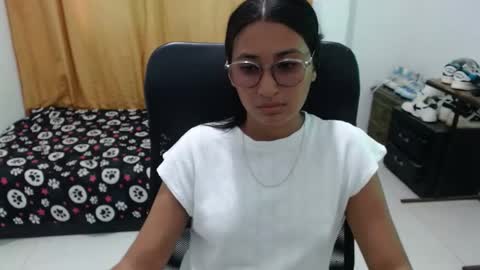 Snapshot of daisy_hot_x chatting on 10/06/25, 09:56 Daisy hot x online show from 10/06/25, 09:56