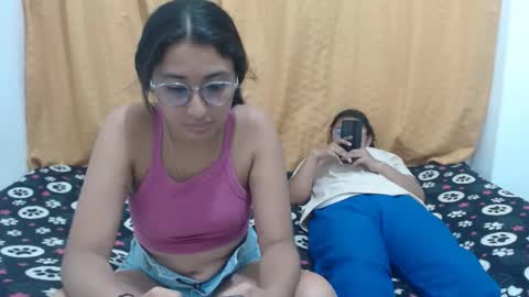 Snapshot of daisy_hot_x chatting on 10/22/25, 11:15 Daisy hot x online show from 10/22/25, 11:15