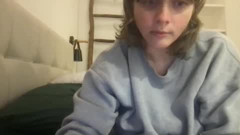 daisy_lately online show from 10/29/25, 07:10