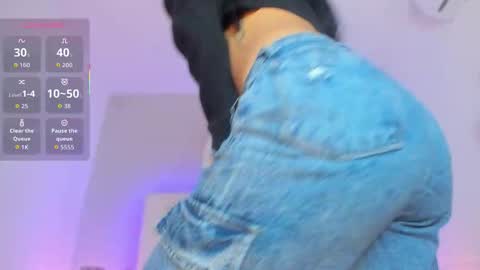 Daisy online show from 10/13/25, 03:23