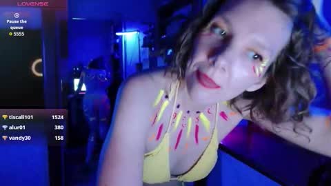 daisy_lovely online show from 10/17/25, 04:37