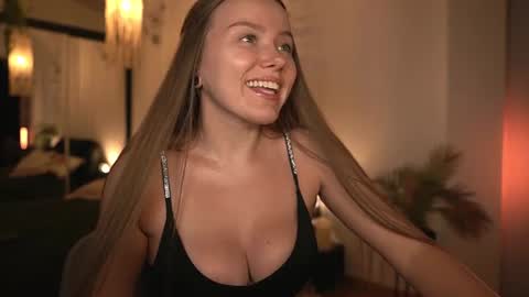 Snapshot of daisy_stacey chatting on 06/15/26, 07:27 Stacey online show from 06/15/26, 07:27