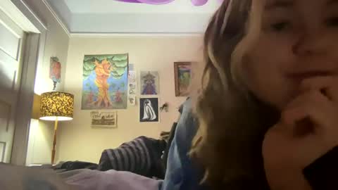 DaisyB3 online show from 12/28/24, 06:28