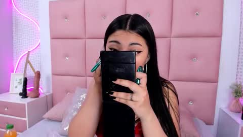 Mariana online show from 12/02/25, 11:48