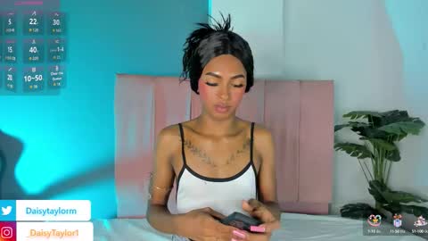 Snapshot of daisytaylor_ chatting on 10/09/25, 12:36 Daisy online show from 10/09/25, 12:36