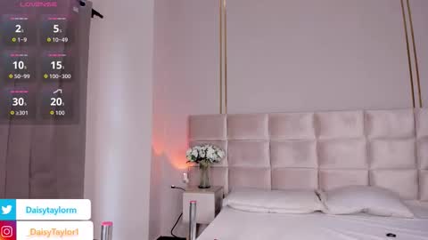 Daisy online show from 11/19/25, 12:49