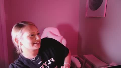 daisy online show from 11/19/25, 01:27